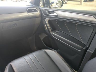 2022 Volkswagen Tiguan 2.0T SE R-Line Black