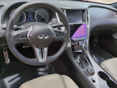 2017 INFINITI Q60 Red Sport 400