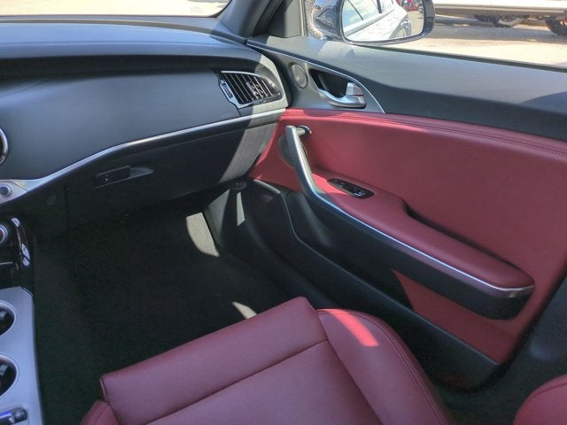 2019 Kia Stinger GT1
