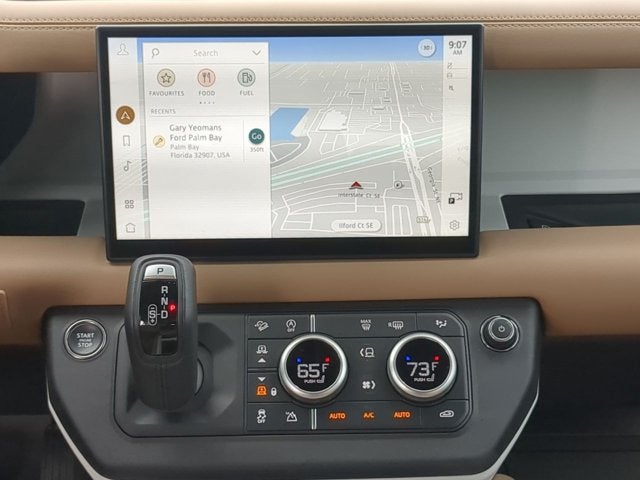 2025 Land Rover Defender X-Dynamic SE