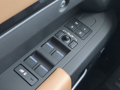 2025 Land Rover Defender X-Dynamic SE