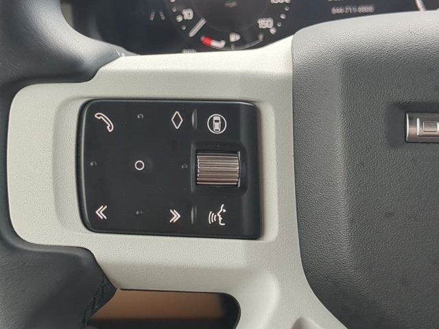 2025 Land Rover Defender X-Dynamic SE