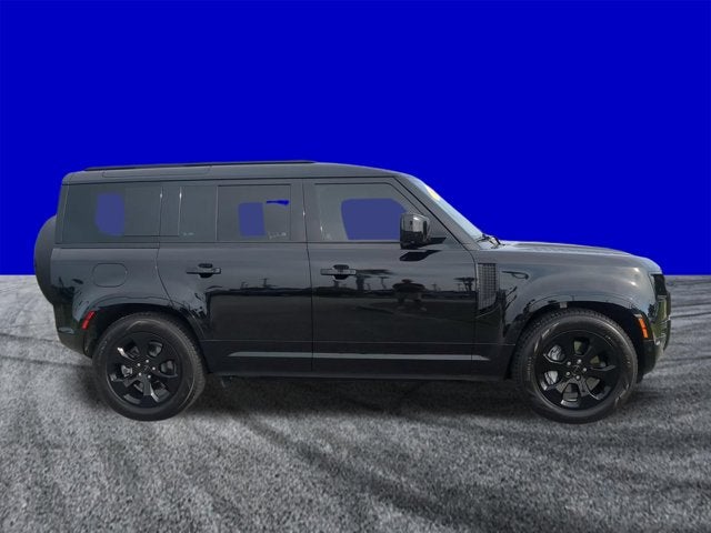 2025 Land Rover Defender X-Dynamic SE