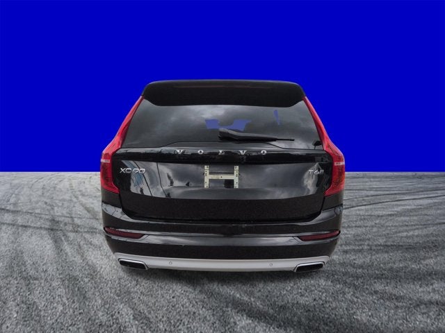 2017 Volvo XC90 T6 Momentum
