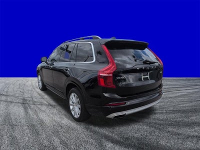 2017 Volvo XC90 T6 Momentum