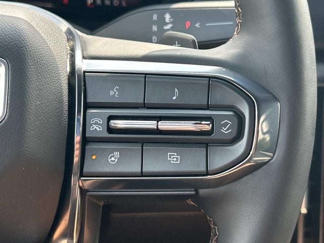 2024 GMC Acadia AT4