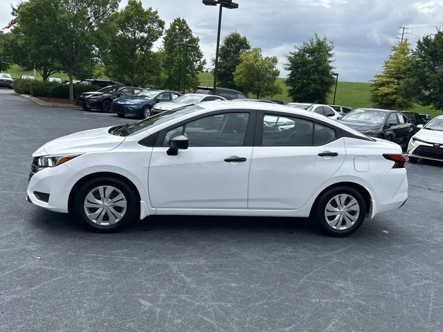2024 Nissan Versa 1.6 S