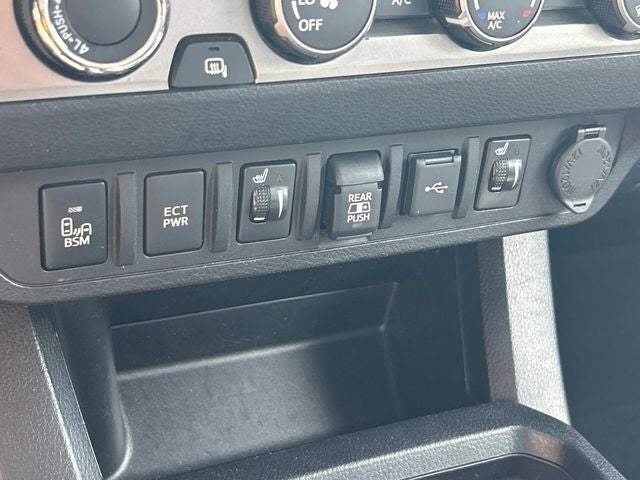 2020 Toyota Tacoma SR5 V6
