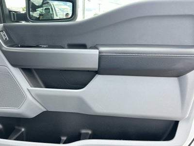 2025 Ford Super Duty F-450 DRW Chassis Cab XLT DRW