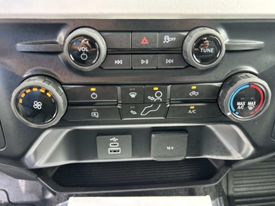 2025 Ford Super Duty F-450 DRW Chassis Cab XLT DRW