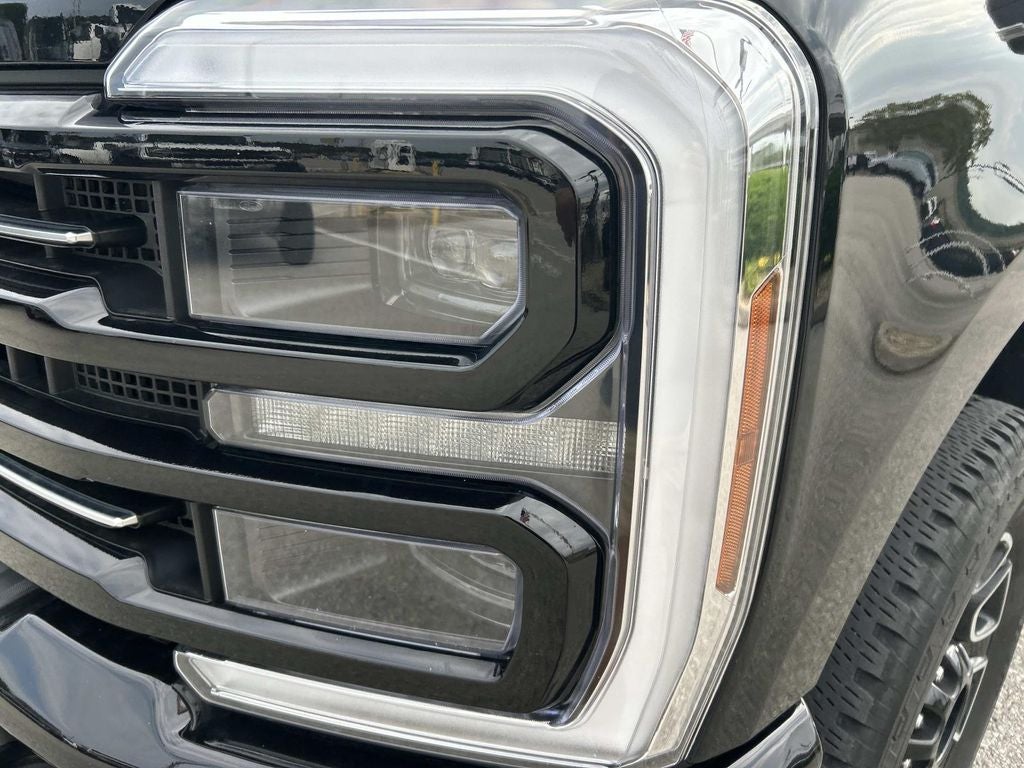 2025 Ford Super Duty F-250 Pickup Platinum