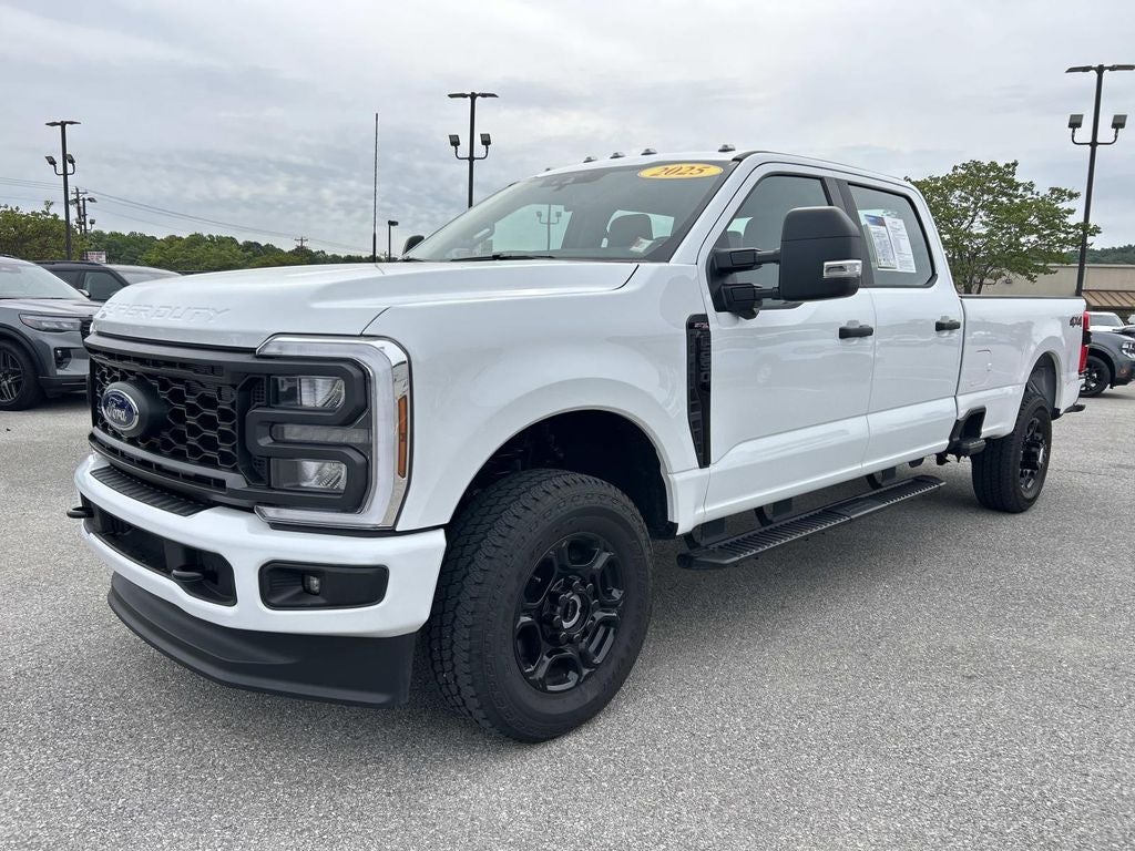 2025 Ford Super Duty F-250 Pickup XL