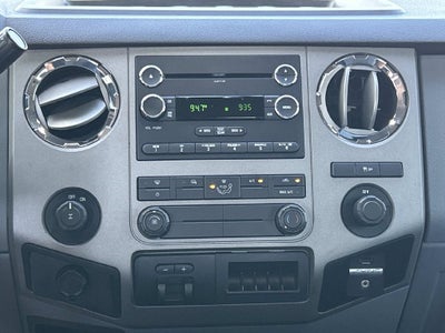 2011 Ford Super Duty F-350 SRW Pickup XLT