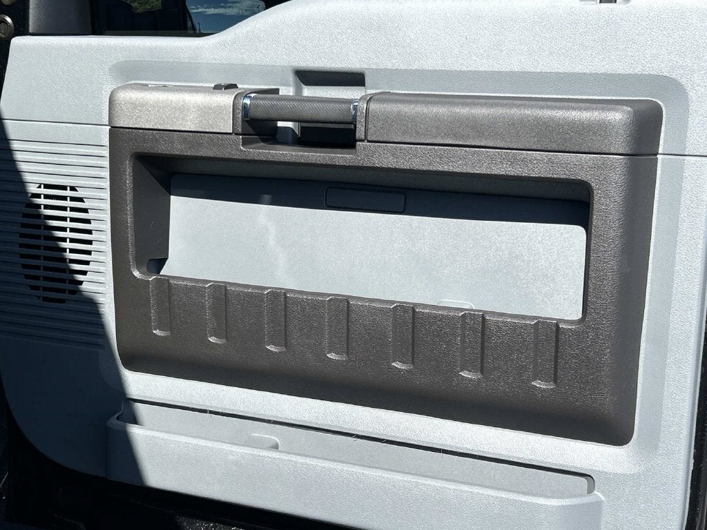2011 Ford Super Duty F-350 SRW Pickup XLT