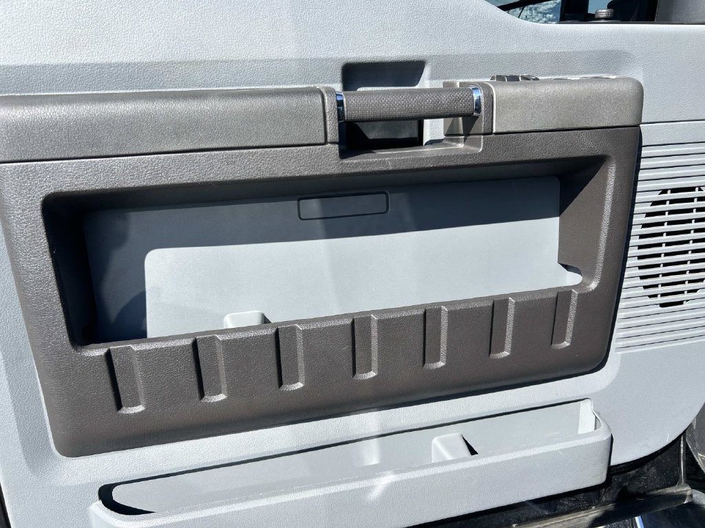 2011 Ford Super Duty F-350 SRW Pickup XLT
