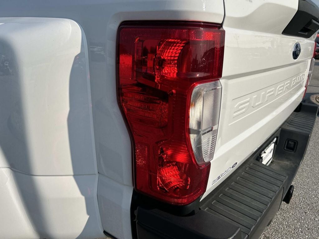 2021 Ford Super Duty F-350 DRW Pickup XL