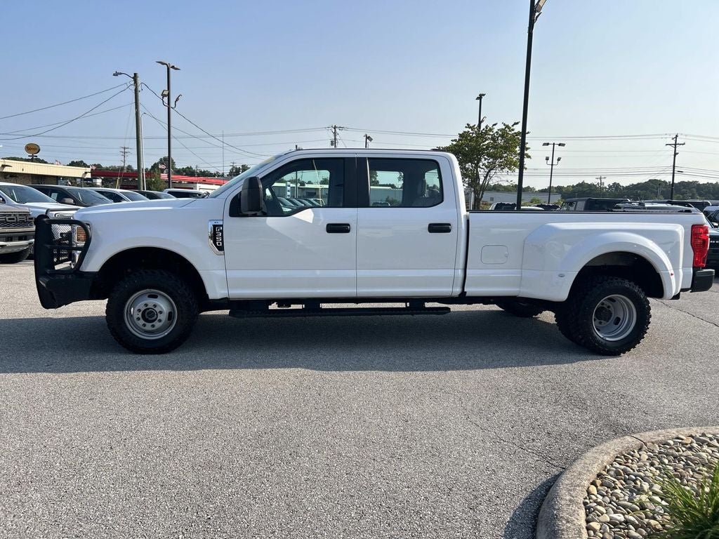 2021 Ford Super Duty F-350 DRW Pickup XL