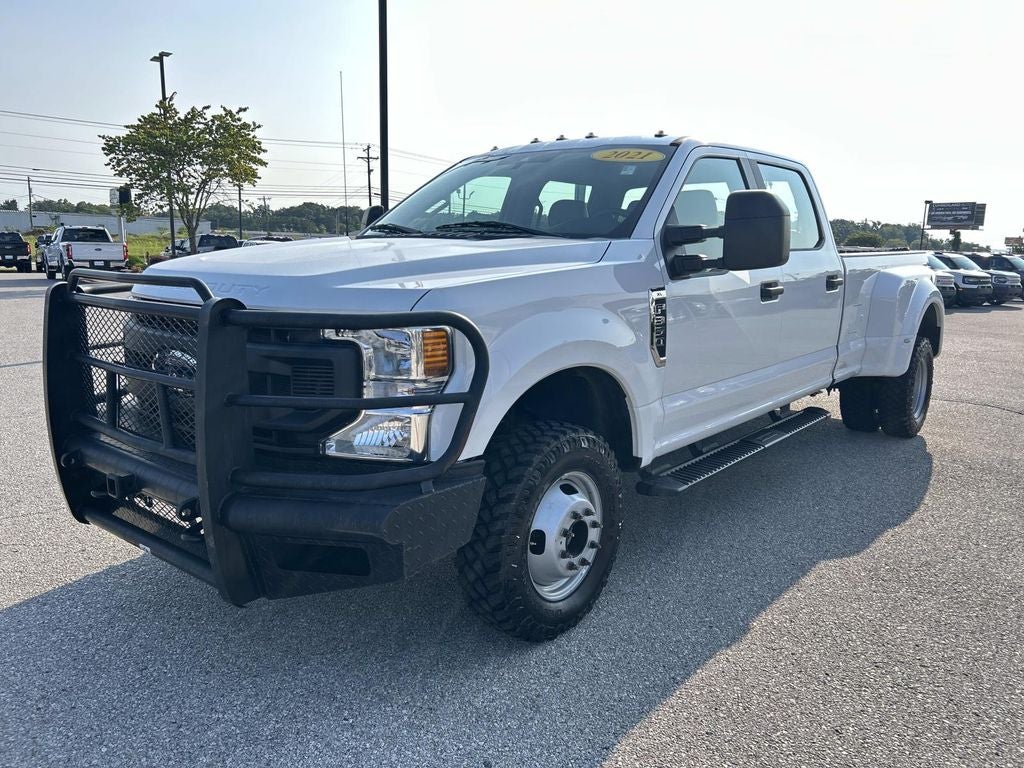 2021 Ford Super Duty F-350 DRW Pickup XL