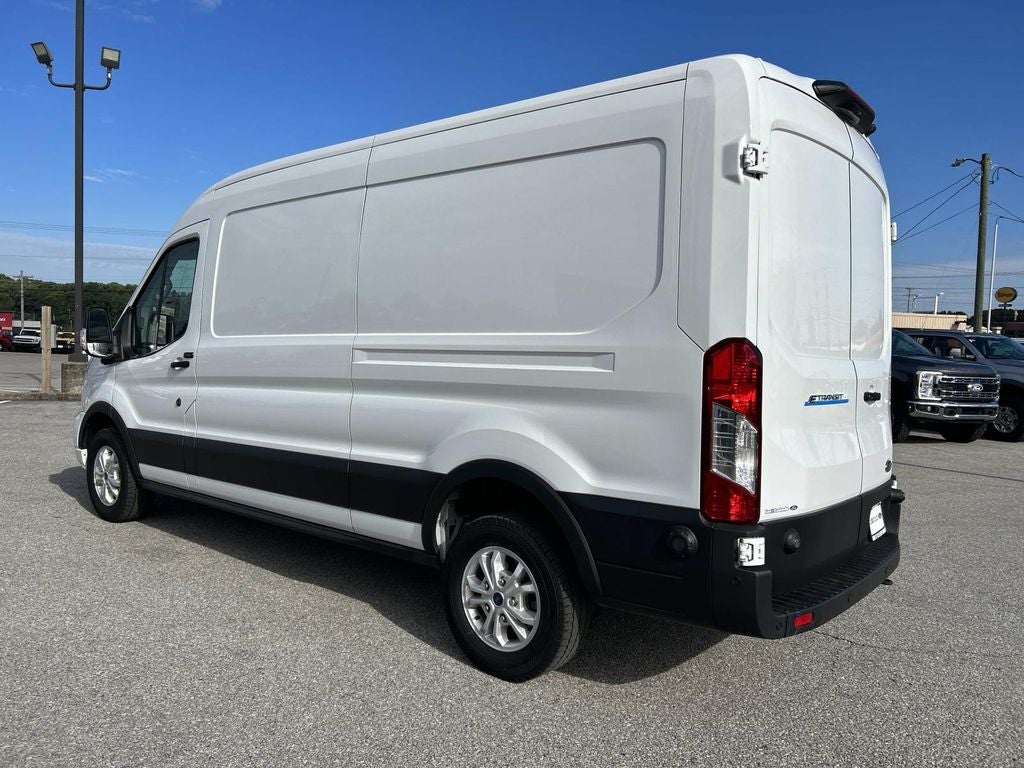 2023 Ford E-Transit Cargo Van Base
