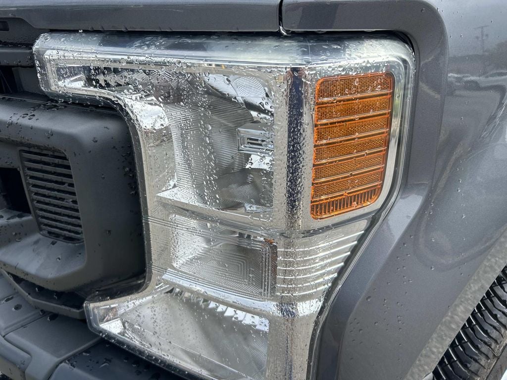 2022 Ford Super Duty F-350 SRW Pickup XL
