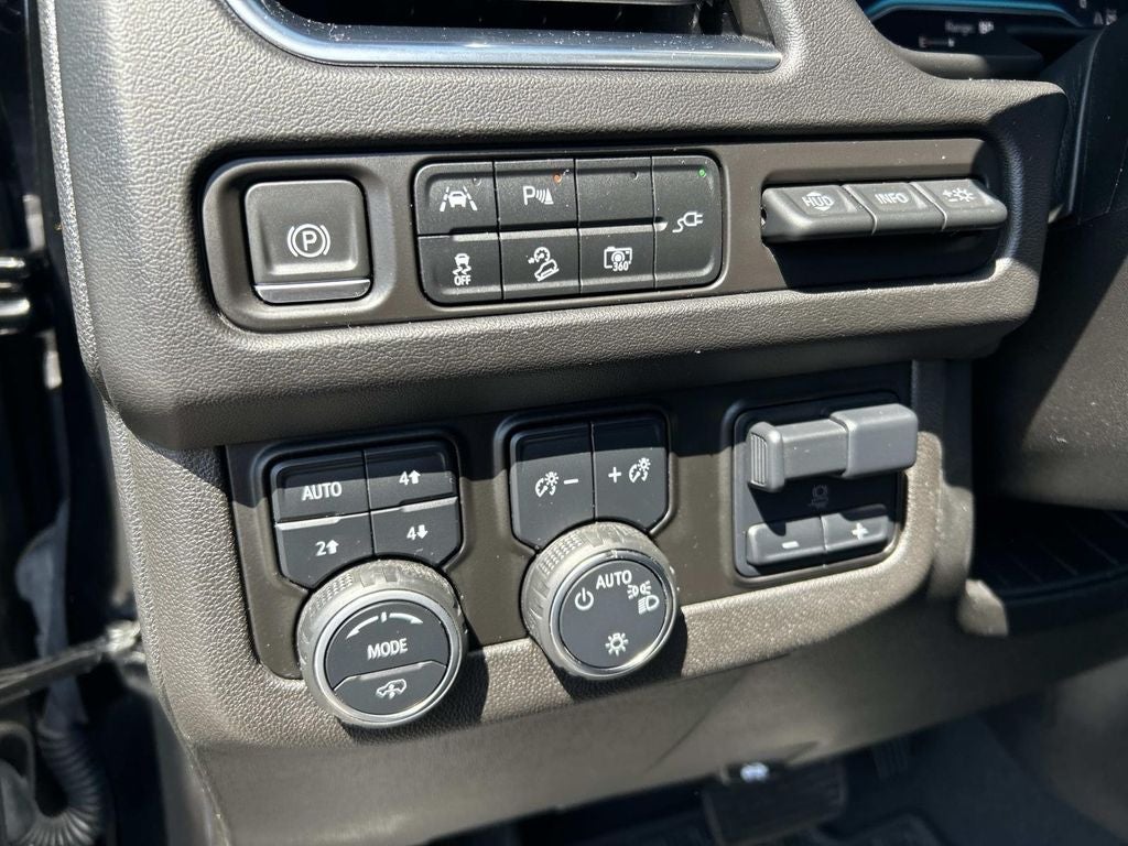 2022 Chevrolet Suburban High Country