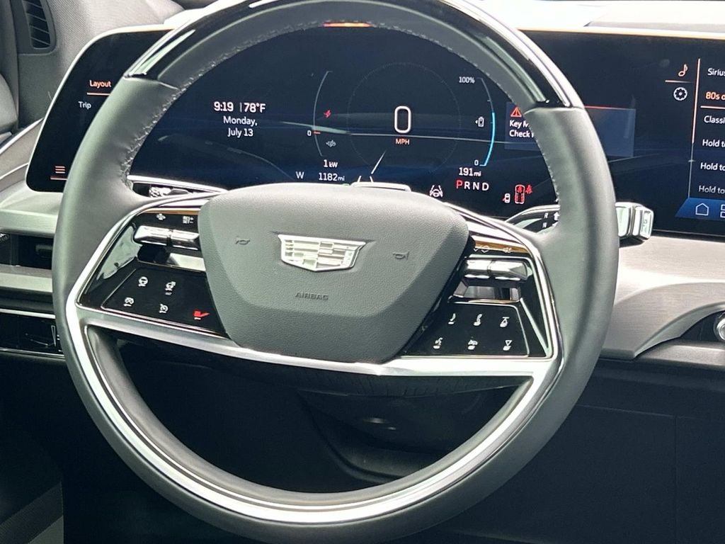 2026 Cadillac VISTIQ Luxury