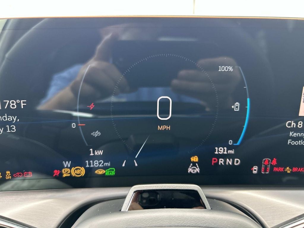 2026 Cadillac VISTIQ Luxury