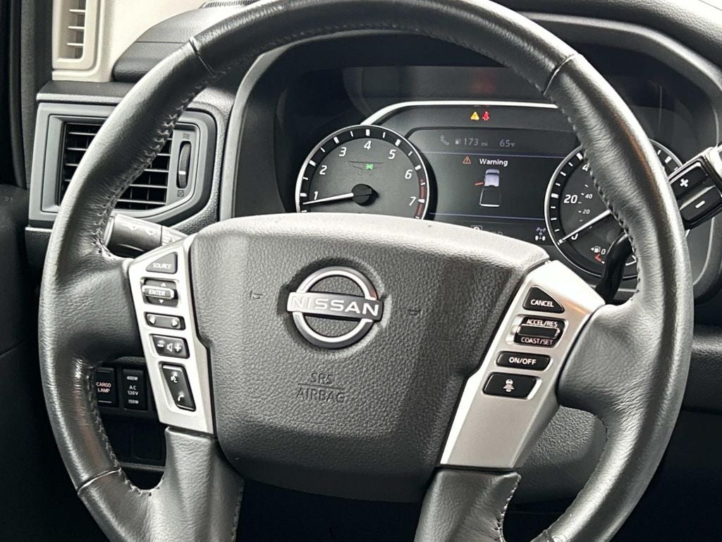 2024 Nissan Titan SV