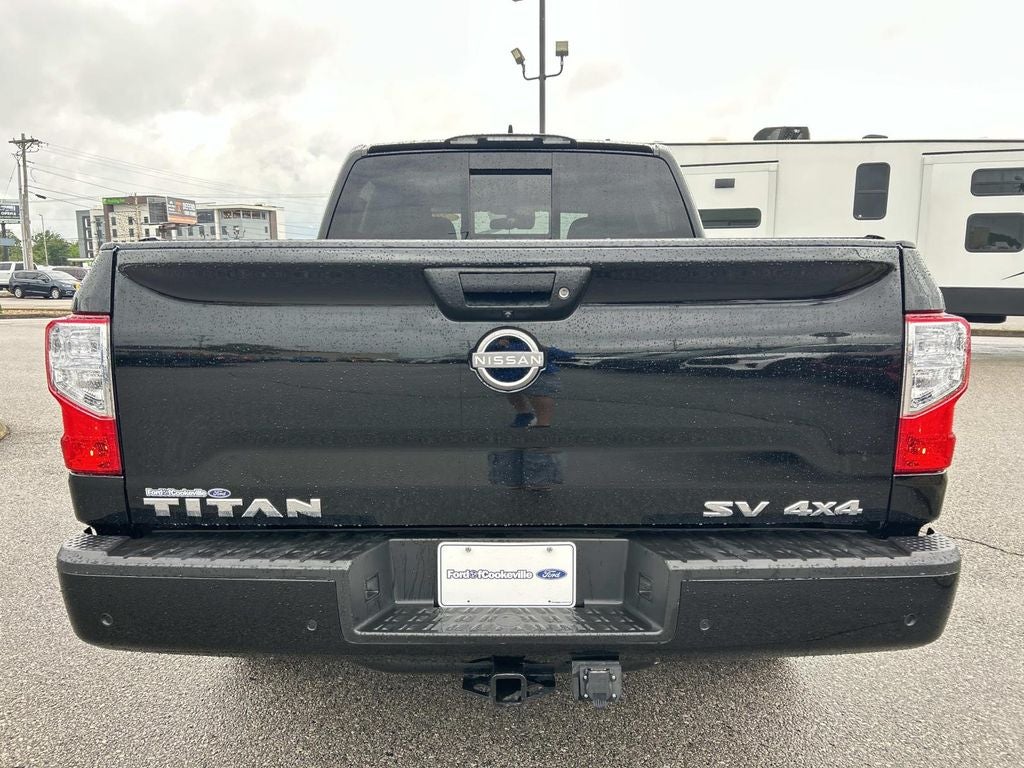 2024 Nissan Titan SV