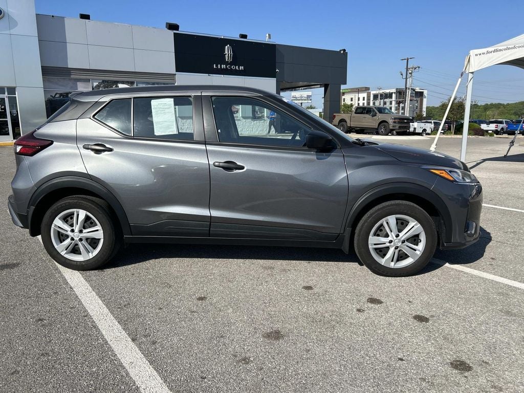 2024 Nissan Kicks S