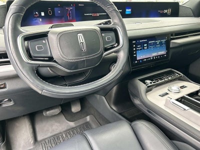 2025 Lincoln Navigator L Reserve