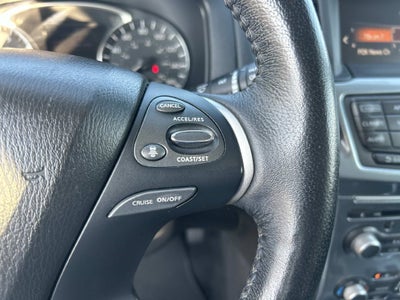 2019 Nissan Pathfinder SL