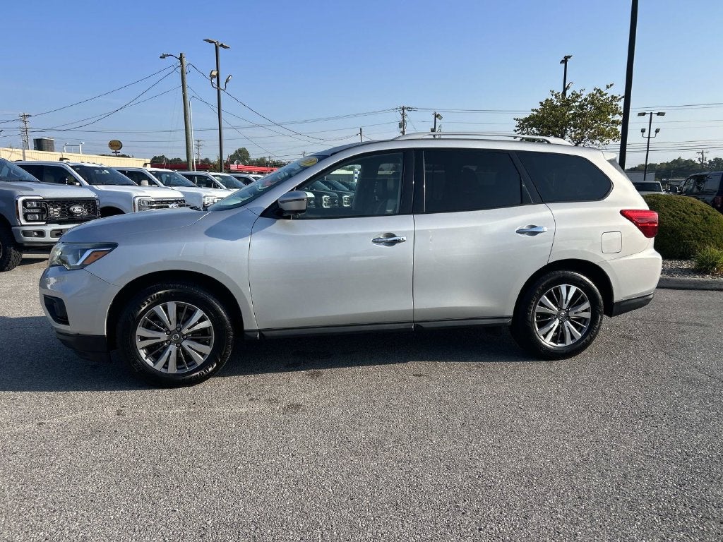 2019 Nissan Pathfinder SL