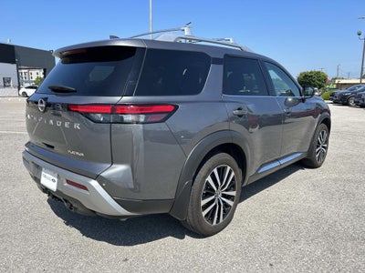 2024 Nissan Pathfinder Platinum