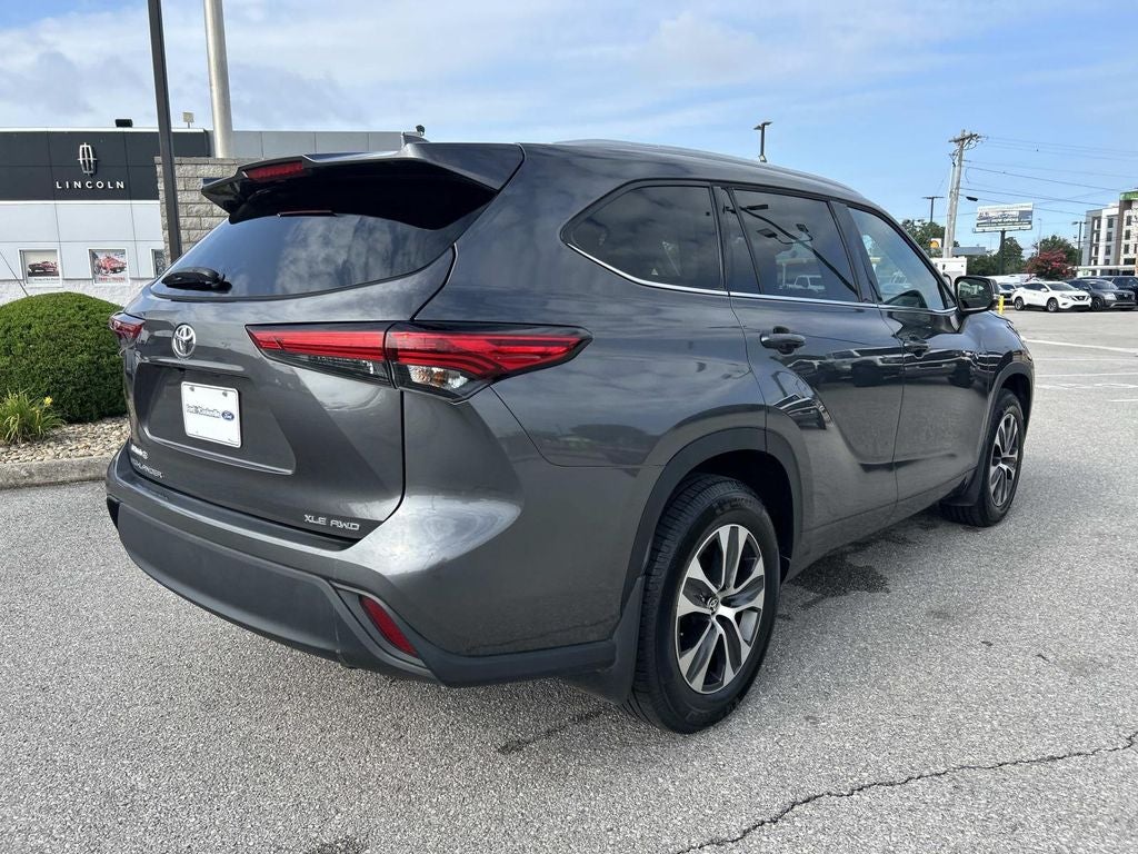 2022 Toyota Highlander XLE