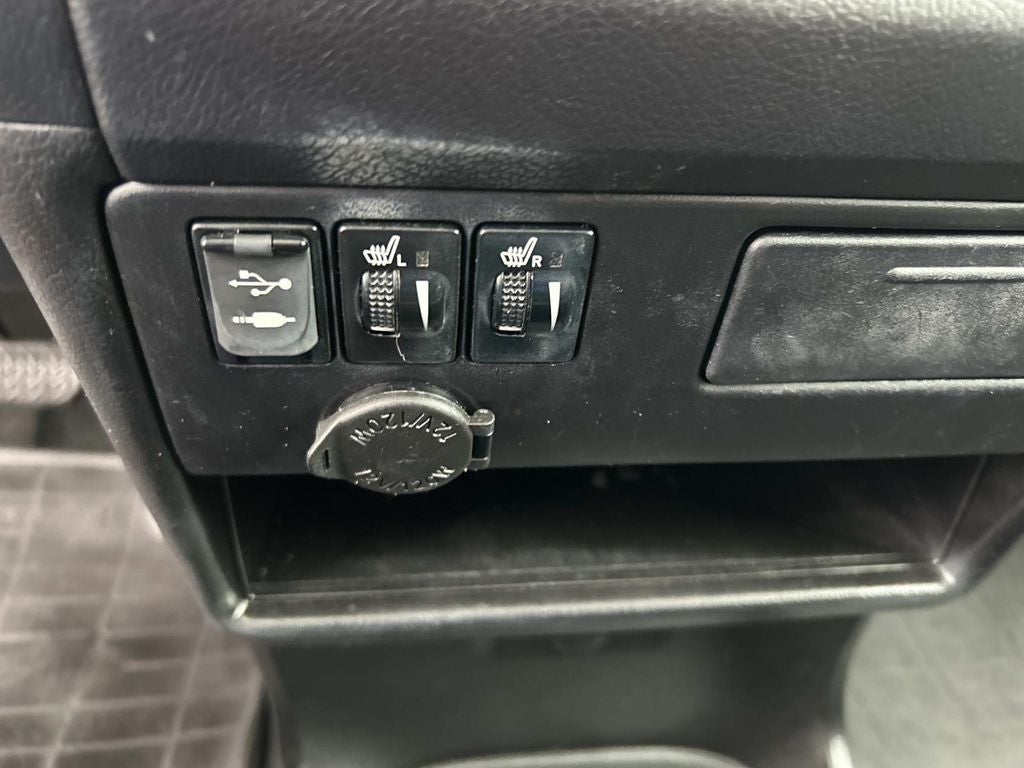 2016 Toyota Sienna SE 8 Passenger