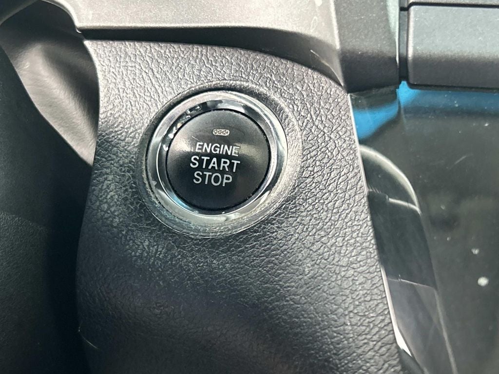 2016 Toyota Sienna SE 8 Passenger