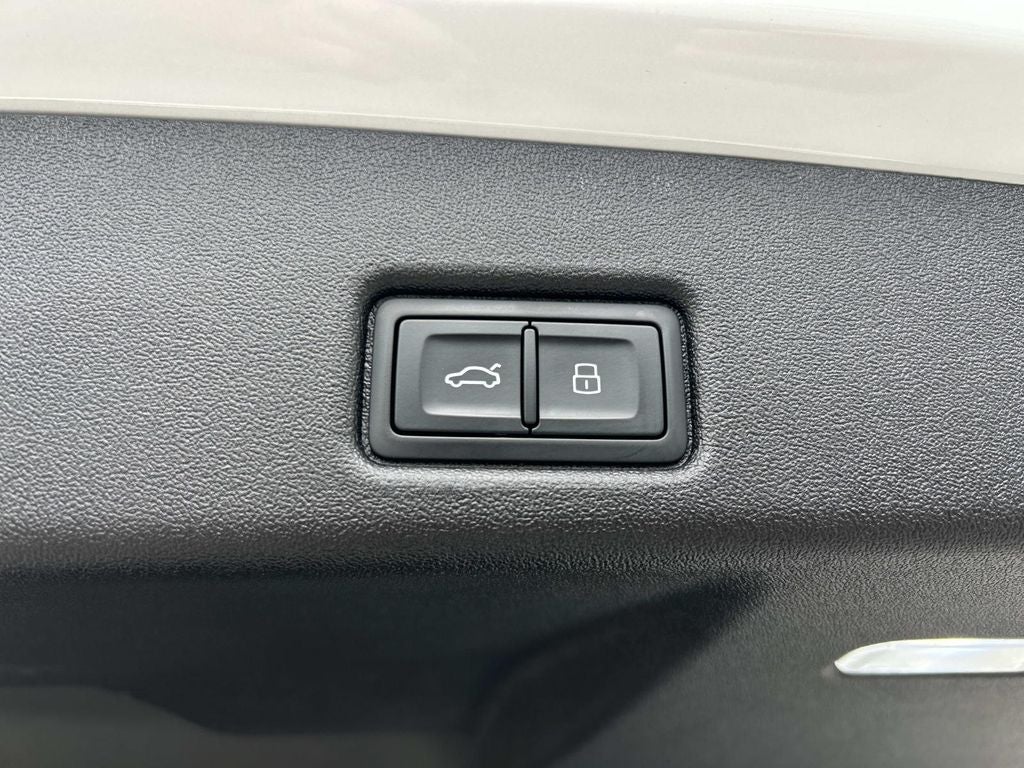 2025 Audi New Q5 2.0T Prestige quattro