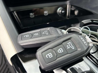 2025 Audi New Q5 2.0T Prestige quattro