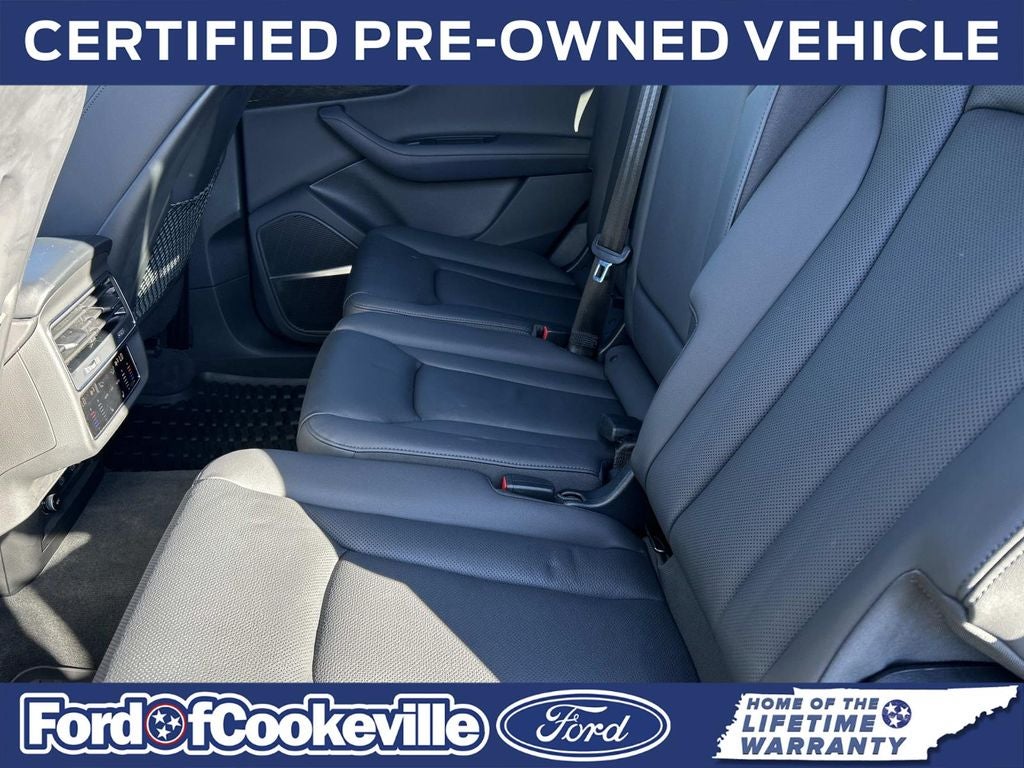 2024 Audi Q7 45 Premium Plus quattro