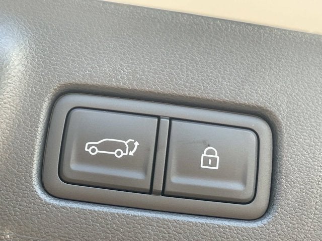 2027 Hyundai Santa Fe SE
