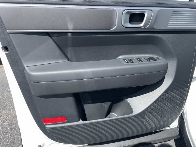 2027 Hyundai Santa Fe SE