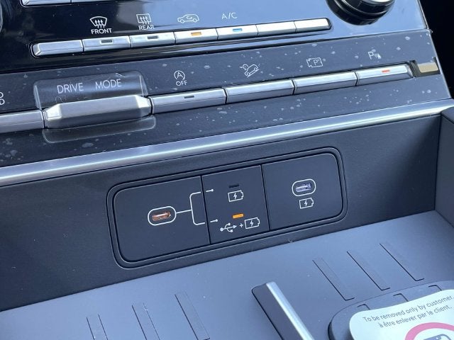2027 Hyundai Santa Fe SE