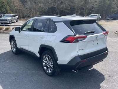 2022 Toyota RAV4 XLE Premium