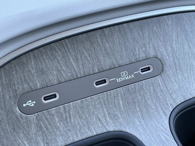 2027 Hyundai Palisade SEL 8 Passenger