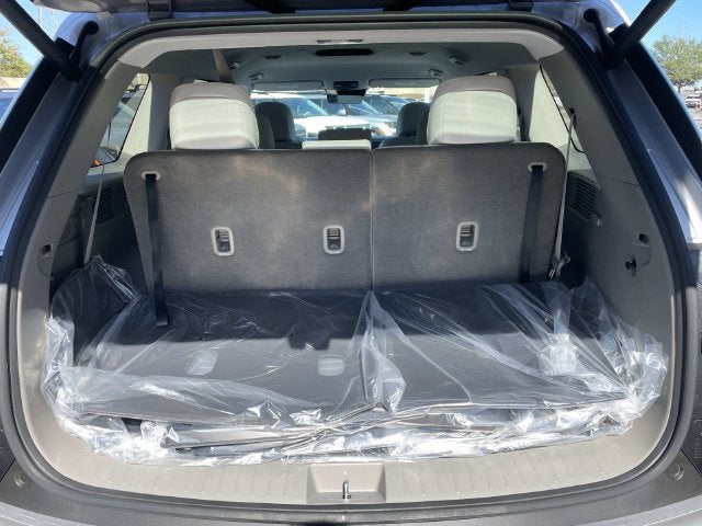 2027 Hyundai Palisade SEL 8 Passenger
