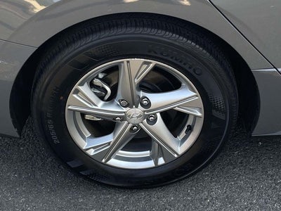 2023 Hyundai Sonata SE