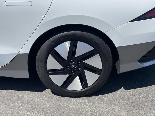 2024 Hyundai IONIQ 6 SE