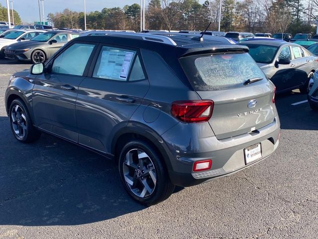 2026 Hyundai Venue SEL w/Two-Tone Roof