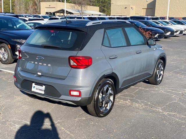 2026 Hyundai Venue SEL w/Two-Tone Roof